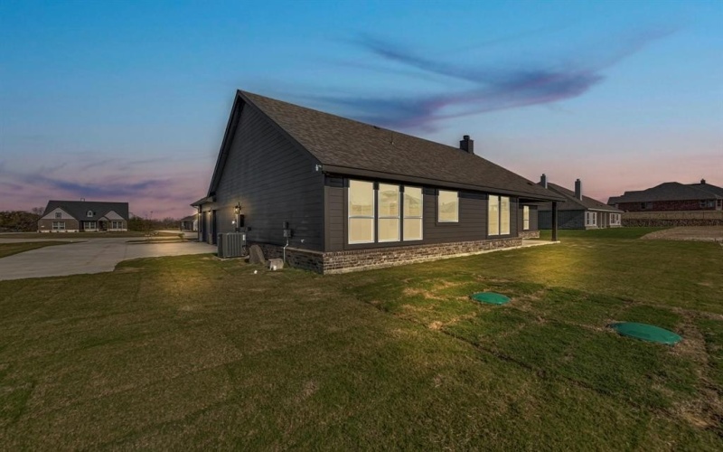 61 Yosemite Trail, Valley View, TX 76272, 3 Bedrooms Bedrooms, ,2 BathroomsBathrooms,Residential,For Sale,61 Yosemite Trail,20744048