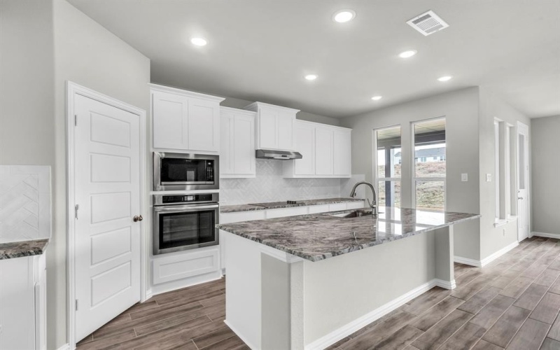 81 Yosemite Trail, Valley View, TX 76272, 4 Bedrooms Bedrooms, ,2 BathroomsBathrooms,Residential,For Sale,81 Yosemite Trail,20744089