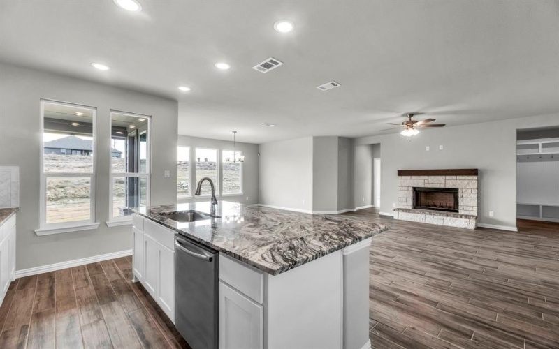 81 Yosemite Trail, Valley View, TX 76272, 4 Bedrooms Bedrooms, ,2 BathroomsBathrooms,Residential,For Sale,81 Yosemite Trail,20744089