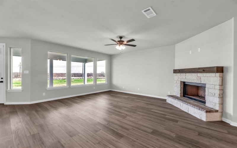150 Roosevelt Lane, Valley View, TX 76272, 4 Bedrooms Bedrooms, ,3 BathroomsBathrooms,Residential,For Sale,150 Roosevelt Lane,20744407