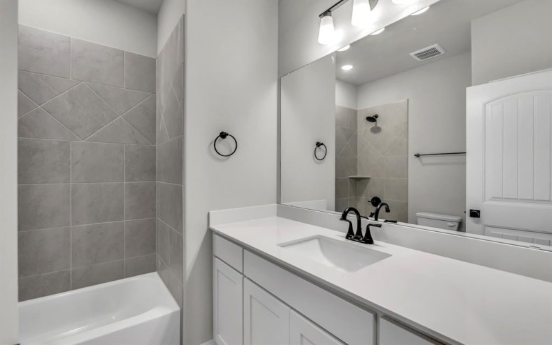 150 Roosevelt Lane, Valley View, TX 76272, 4 Bedrooms Bedrooms, ,3 BathroomsBathrooms,Residential,For Sale,150 Roosevelt Lane,20744407