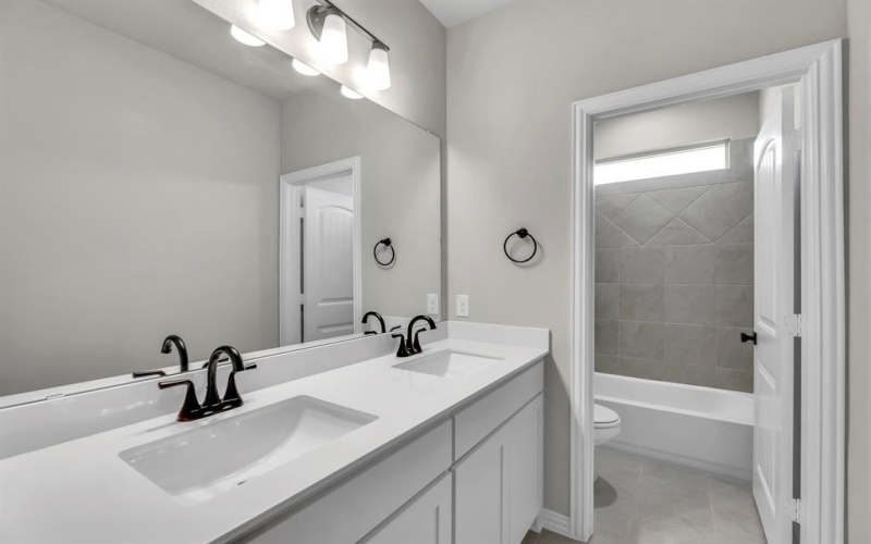 150 Roosevelt Lane, Valley View, TX 76272, 4 Bedrooms Bedrooms, ,3 BathroomsBathrooms,Residential,For Sale,150 Roosevelt Lane,20744407