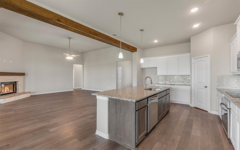 180 Roosevelt Lane, Valley View, TX 76272, 4 Habitaciones Habitaciones , ,2 BañosBaños,Residential,En Venta,180 Roosevelt Lane,20744497