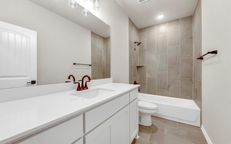 330 Big Bend Trail, Valley View, TX 76272, 3 Bedrooms Bedrooms, ,2 BathroomsBathrooms,Residential,For Sale,330 Big Bend Trail,20744585