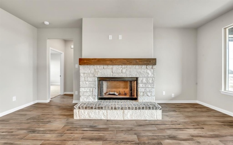 330 Big Bend Trail, Valley View, TX 76272, 3 Bedrooms Bedrooms, ,2 BathroomsBathrooms,Residential,For Sale,330 Big Bend Trail,20744585