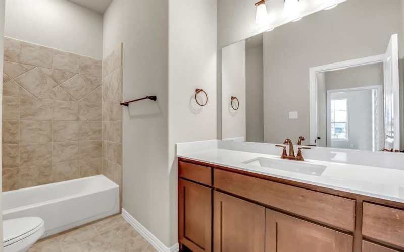360 Big Bend Trail, Valley View, TX 76272, 4 Bedrooms Bedrooms, ,3 BathroomsBathrooms,Residential,For Sale,360 Big Bend Trail,20744607