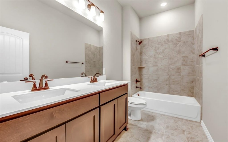 360 Big Bend Trail, Valley View, TX 76272, 4 Bedrooms Bedrooms, ,3 BathroomsBathrooms,Residential,For Sale,360 Big Bend Trail,20744607