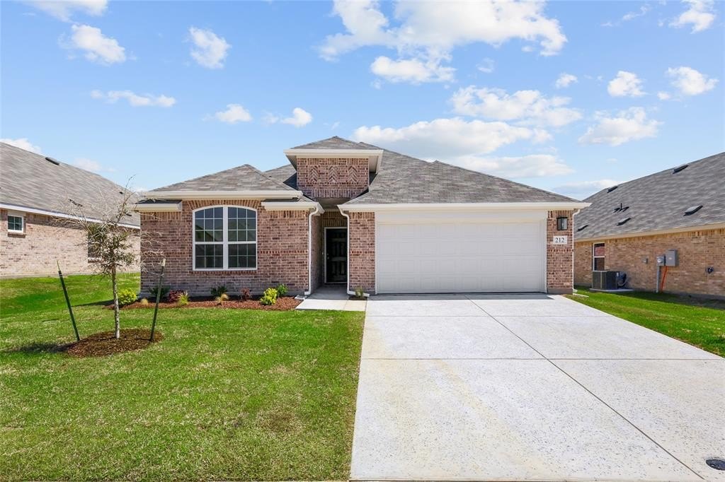 212 Mercy Street, Godley, TX 76044, 3 Habitaciones Habitaciones , ,2 BañosBaños,Residential,En Venta,212 Mercy Street,20754889