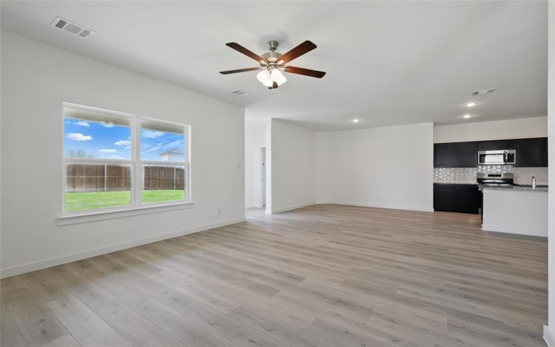 212 Mercy Street, Godley, TX 76044, 3 Habitaciones Habitaciones , ,2 BañosBaños,Residential,En Venta,212 Mercy Street,20754889