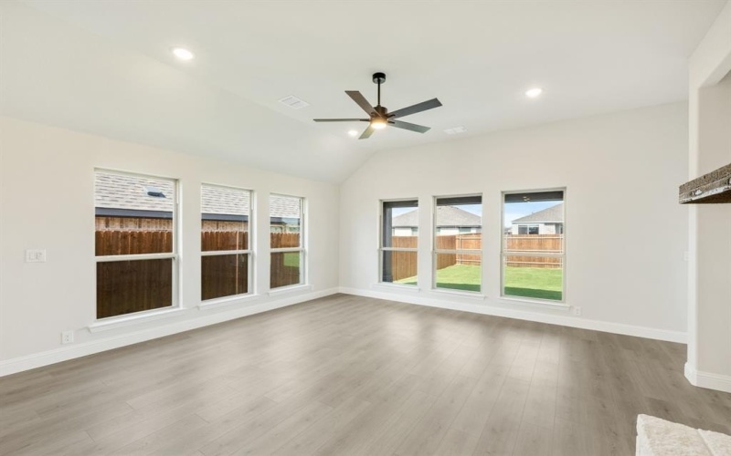 904 River Oaks Drive, Godley, TX 76044, 3 Habitaciones Habitaciones , ,2 BañosBaños,Residential,En Venta,904 River Oaks Drive,20825122