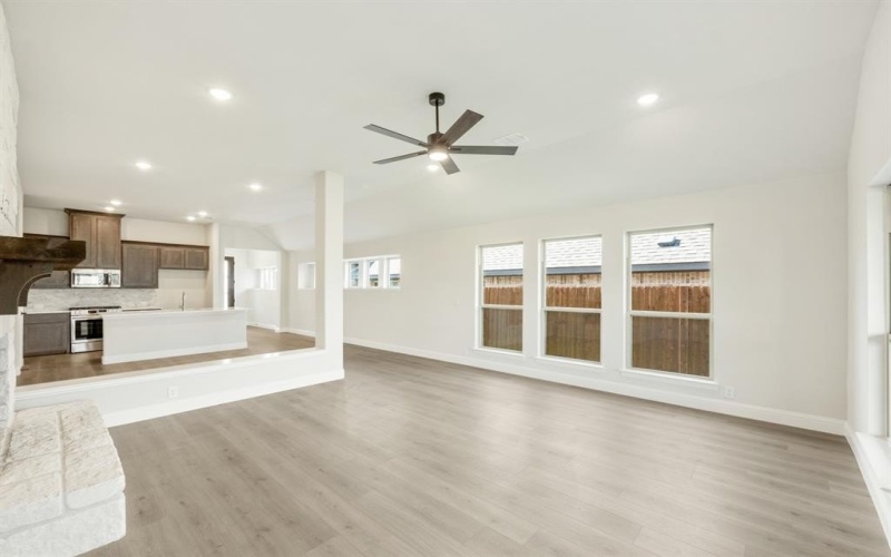 904 River Oaks Drive, Godley, TX 76044, 3 Habitaciones Habitaciones , ,2 BañosBaños,Residential,En Venta,904 River Oaks Drive,20825122