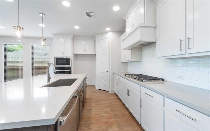 13240 Cedar Sage Trail, Fort Worth, TX 76008, 4 Habitaciones Habitaciones , ,3 BañosBaños,Residential,En Venta,13240 Cedar Sage Trail,20818273