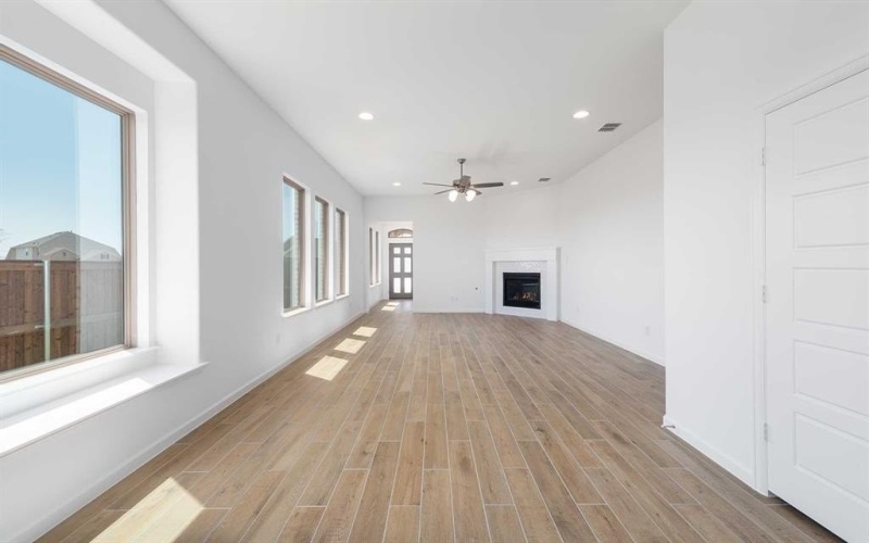114 Palo Duro Bend, Rhome, TX 76078, 3 Bedrooms Bedrooms, ,2 BathroomsBathrooms,Residential,For Sale,114 Palo Duro Bend,20818309