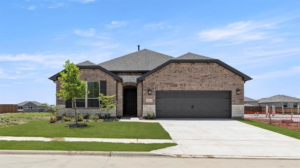 1913 Bobbin Mill Lane, Forney, TX 75126, 4 Bedrooms Bedrooms, ,3 BathroomsBathrooms,Residential,For Sale,1913 Bobbin Mill Lane,20792825