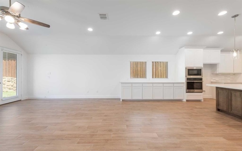 166 Pecan Lane, Rhome, TX 76078, 4 Bedrooms Bedrooms, ,3 BathroomsBathrooms,Residential,For Sale,166 Pecan Lane,20819833