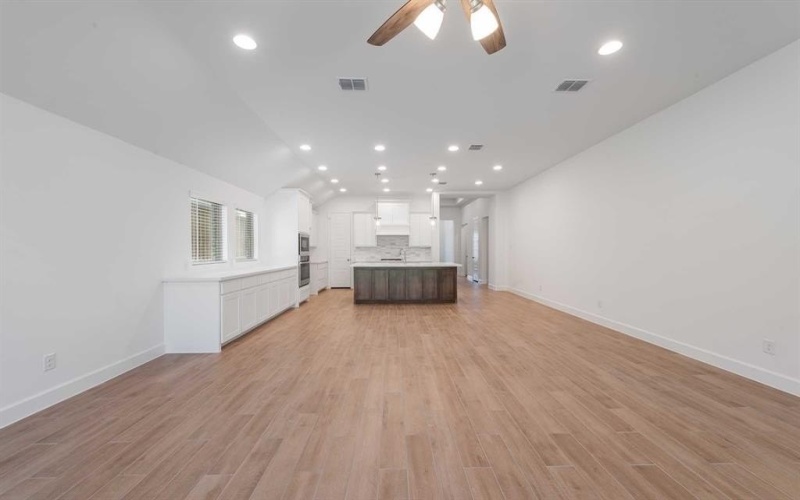 166 Pecan Lane, Rhome, TX 76078, 4 Bedrooms Bedrooms, ,3 BathroomsBathrooms,Residential,For Sale,166 Pecan Lane,20819833