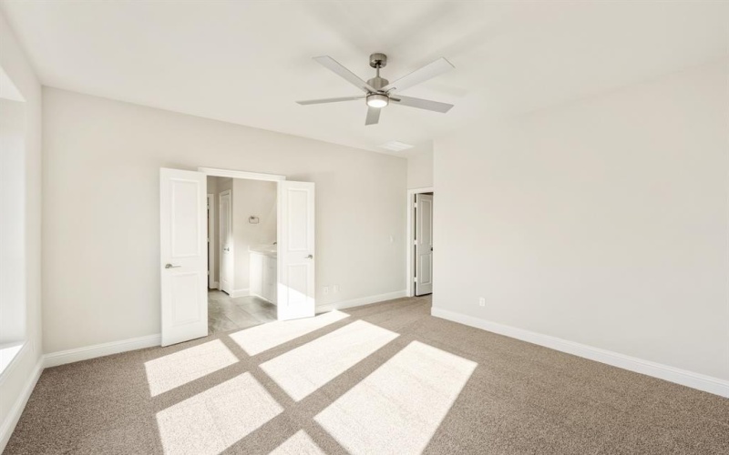184 Creekside Drive, Sanger, TX 76266, 5 Bedrooms Bedrooms, ,3 BathroomsBathrooms,Residential,For Sale,184 Creekside Drive,20820270