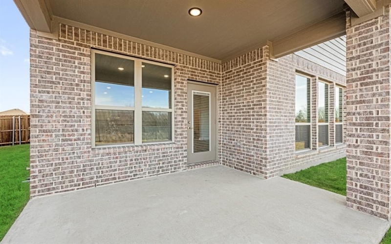 184 Creekside Drive, Sanger, TX 76266, 5 Bedrooms Bedrooms, ,3 BathroomsBathrooms,Residential,For Sale,184 Creekside Drive,20820270