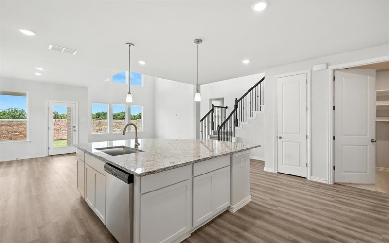 1437 Odette Drive, Arlington, TX 76013, 5 Habitaciones Habitaciones , ,3 BañosBaños,Residential,En Venta,1437 Odette Drive,0,20790557