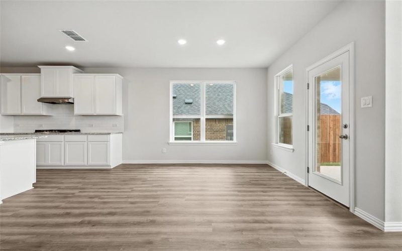 1437 Odette Drive, Arlington, TX 76013, 5 Habitaciones Habitaciones , ,3 BañosBaños,Residential,En Venta,1437 Odette Drive,0,20790557