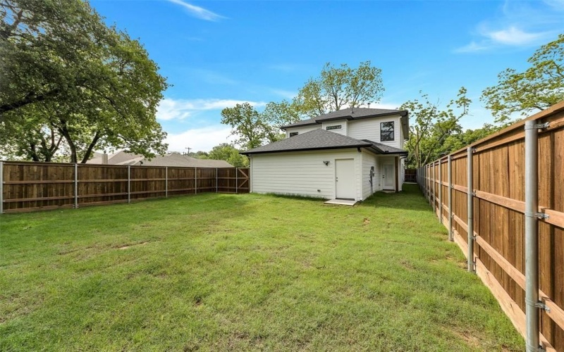 2901 W Washington Street, Denison, TX 75020, 4 Bedrooms Bedrooms, ,3 BathroomsBathrooms,Residential,For Sale,2901 W Washington Street,20814057