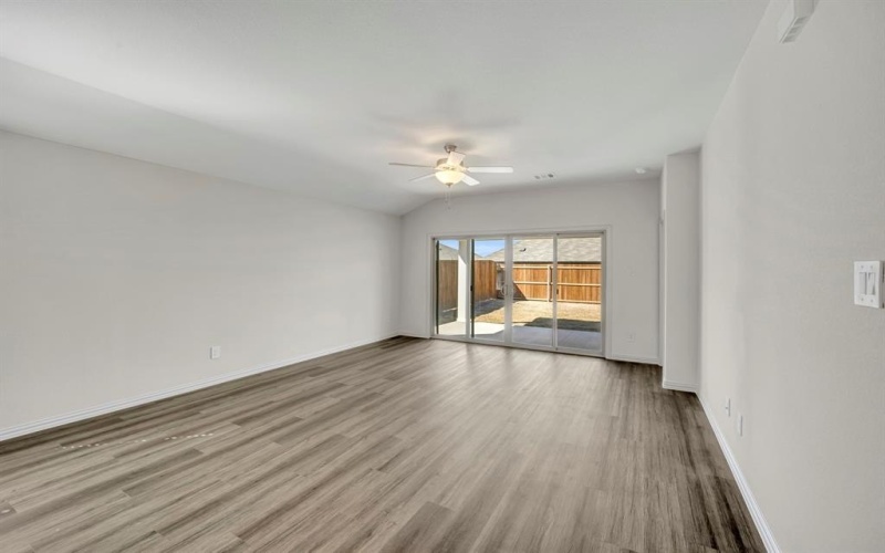280 Sugarlands Drive, Greenville, TX 75402, 3 Habitaciones Habitaciones , ,2 BañosBaños,Residential,En Venta,280 Sugarlands Drive,20862729