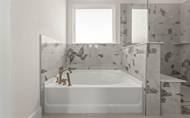 1097 Woodland Road, Weatherford, TX 76088, 5 Habitaciones Habitaciones , ,3 BañosBaños,Residential,En Venta,1097 Woodland Road,0,20855207