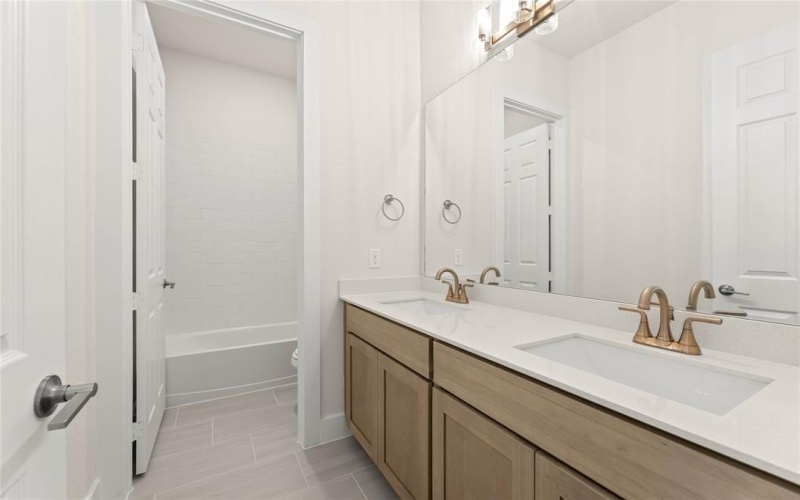 1097 Woodland Road, Weatherford, TX 76088, 5 Habitaciones Habitaciones , ,3 BañosBaños,Residential,En Venta,1097 Woodland Road,0,20855207