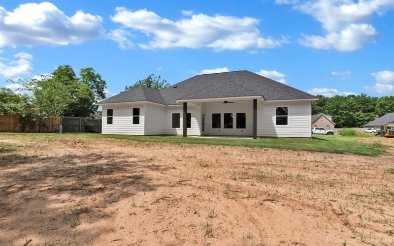 8143 MYRTLEWOOD Drive, Greenwood, LA 71033, 3 Bedrooms Bedrooms, ,2 BathroomsBathrooms,Residential,For Sale,8143 MYRTLEWOOD Drive,20858051