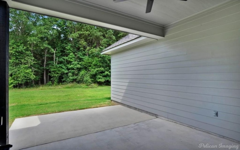 8142 MYRTLEWOOD Drive, Greenwood, LA 71033, 4 Bedrooms Bedrooms, ,2 BathroomsBathrooms,Residential,For Sale,8142 MYRTLEWOOD Drive,20858060