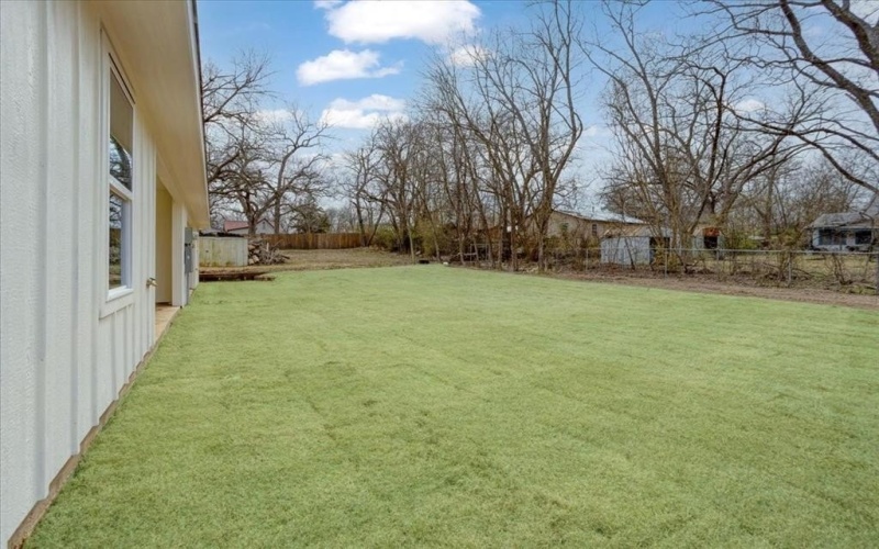 521 Gates Street #A&B, Bonham, TX 75418, 6 Habitaciones Habitaciones , ,5 BañosBaños,Residential Multi Family,En Venta,521 Gates Street,20861189
