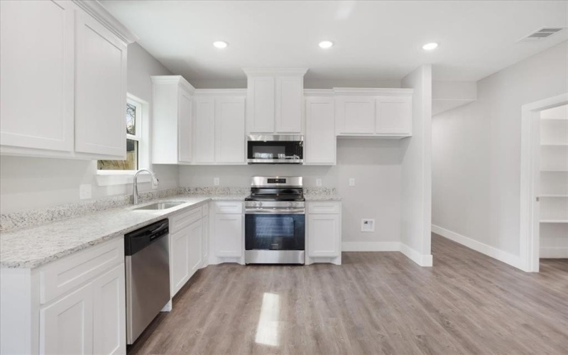 521 Gates Street #B, Bonham, TX 75418, 3 Habitaciones Habitaciones , ,2 BañosBaños,Residential,En Venta,521 Gates Street,20861211