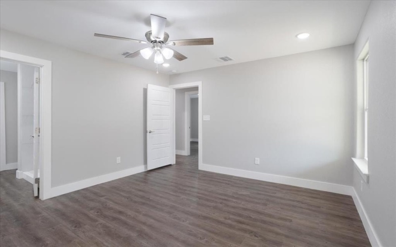 521 Gates Street #B, Bonham, TX 75418, 3 Habitaciones Habitaciones , ,2 BañosBaños,Residential,En Venta,521 Gates Street,20861211