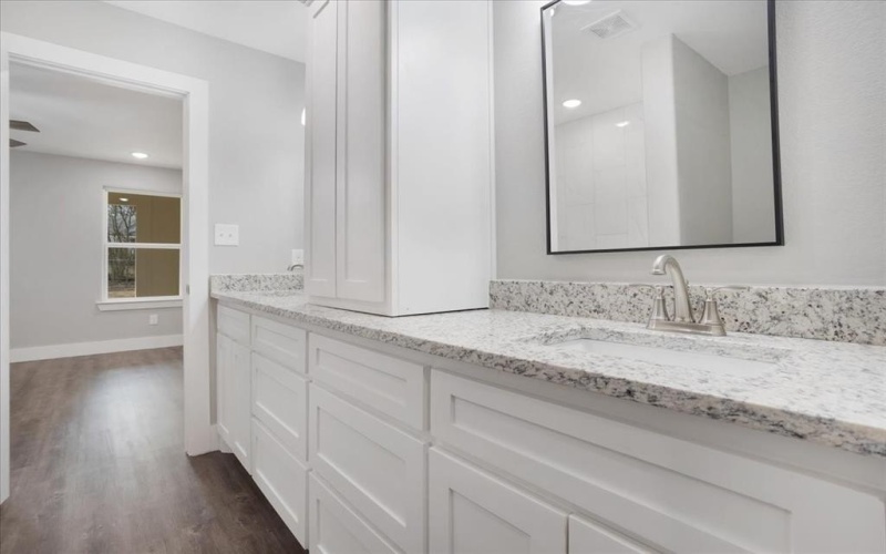 521 Gates Street #B, Bonham, TX 75418, 3 Habitaciones Habitaciones , ,2 BañosBaños,Residential,En Venta,521 Gates Street,20861211