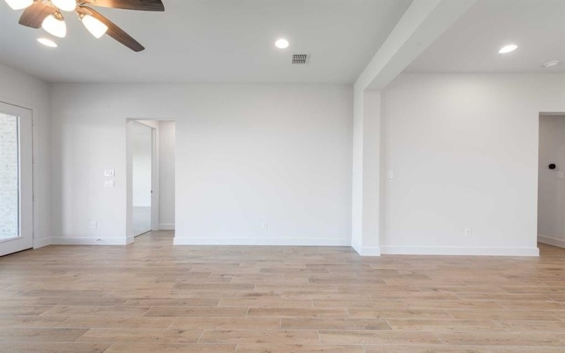 226 Buffalo Boulevard, Rhome, TX 76078, 3 Habitaciones Habitaciones , ,2 BañosBaños,Residential,En Venta,226 Buffalo Boulevard,20867865