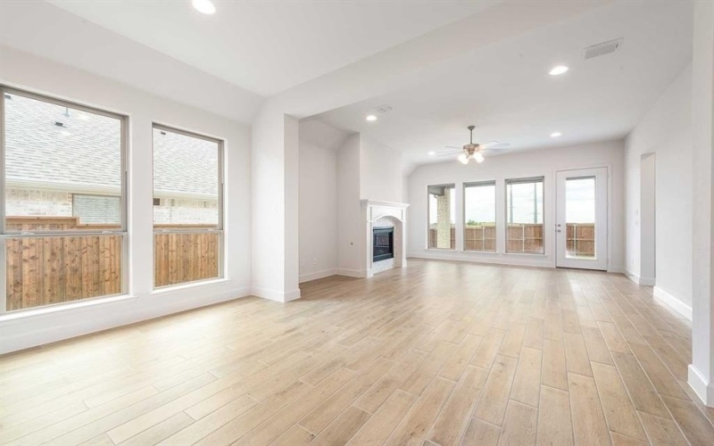 226 Buffalo Boulevard, Rhome, TX 76078, 3 Habitaciones Habitaciones , ,2 BañosBaños,Residential,En Venta,226 Buffalo Boulevard,20867865