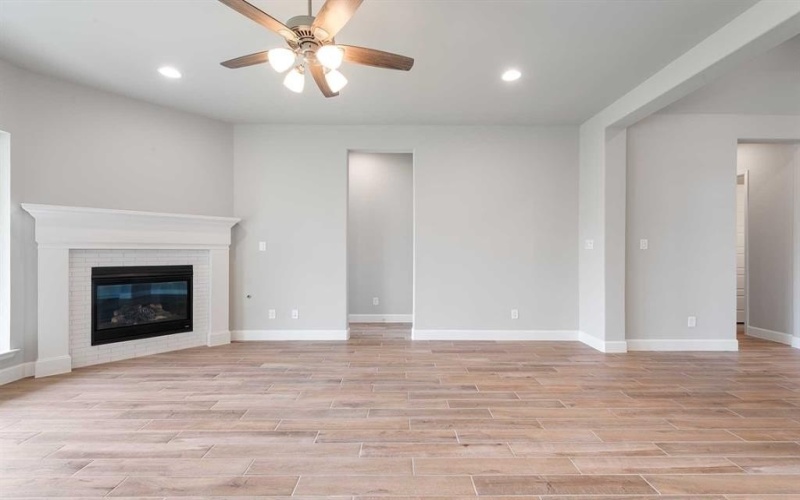 2413 Seth Drive, Midlothian, TX 76065, 4 Bedrooms Bedrooms, ,3 BathroomsBathrooms,Residential,For Sale,2413 Seth Drive,20875480