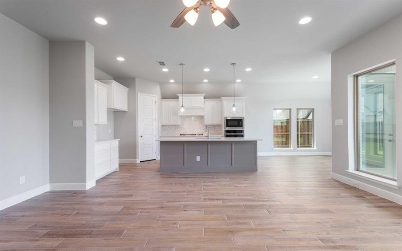 2413 Seth Drive, Midlothian, TX 76065, 4 Bedrooms Bedrooms, ,3 BathroomsBathrooms,Residential,For Sale,2413 Seth Drive,20875480