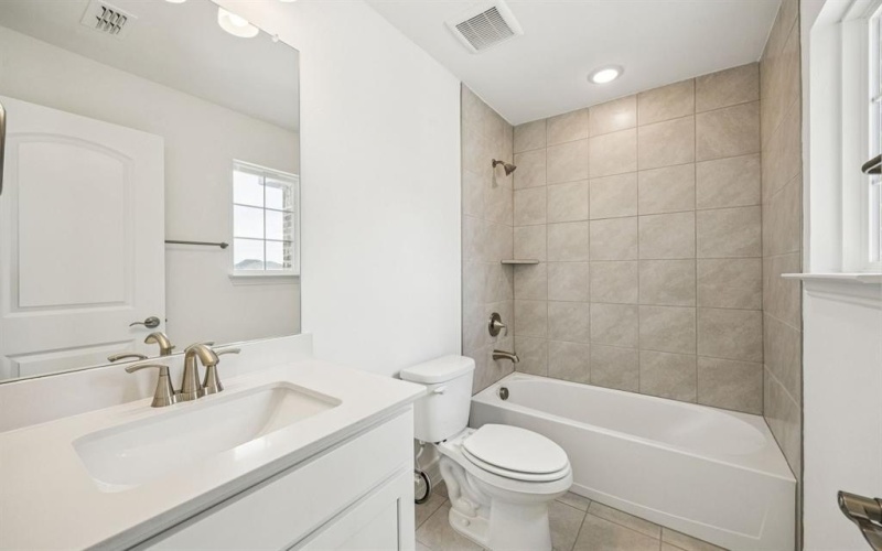 8716 Tallwood Lane, Justin, TX 76247, 5 Bedrooms Bedrooms, ,5 BathroomsBathrooms,Residential,For Sale,8716 Tallwood Lane,20877572