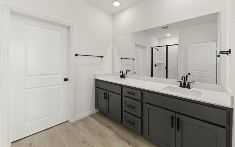 1227 Doris May Dr, Allen, TX 75013, 3 Bedrooms Bedrooms, ,3 BathroomsBathrooms,Residential,For Sale,1227 Doris May Dr,20866326