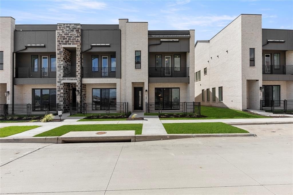 1233 Doris May Dr Drive, Allen, TX 75013, 3 Bedrooms Bedrooms, ,2 BathroomsBathrooms,Residential,For Sale,1233 Doris May Dr Drive,20866333