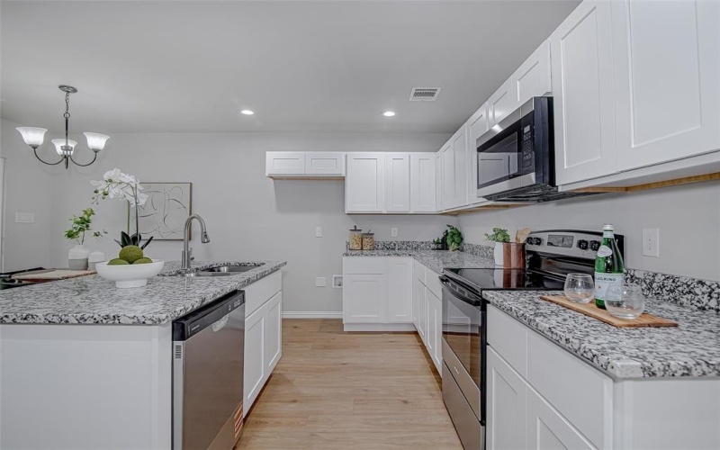 4520 Alamosa Street, Fort Worth, TX 76119, 3 Bedrooms Bedrooms, ,2 BathroomsBathrooms,Residential,For Sale,4520 Alamosa Street,20879954