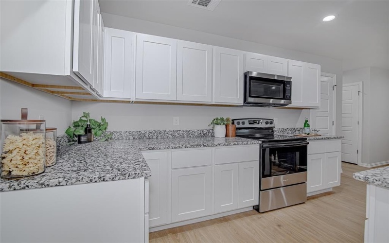 4520 Alamosa Street, Fort Worth, TX 76119, 3 Bedrooms Bedrooms, ,2 BathroomsBathrooms,Residential,For Sale,4520 Alamosa Street,20879954