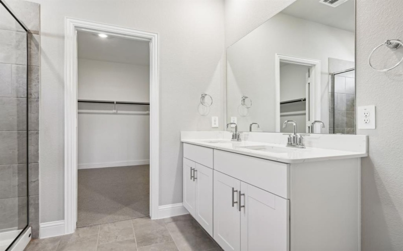 9353 Lone Maverick Drive, Fort Worth, TX 76036, 4 Bedrooms Bedrooms, ,2 BathroomsBathrooms,Residential,For Sale,9353 Lone Maverick Drive,20871180