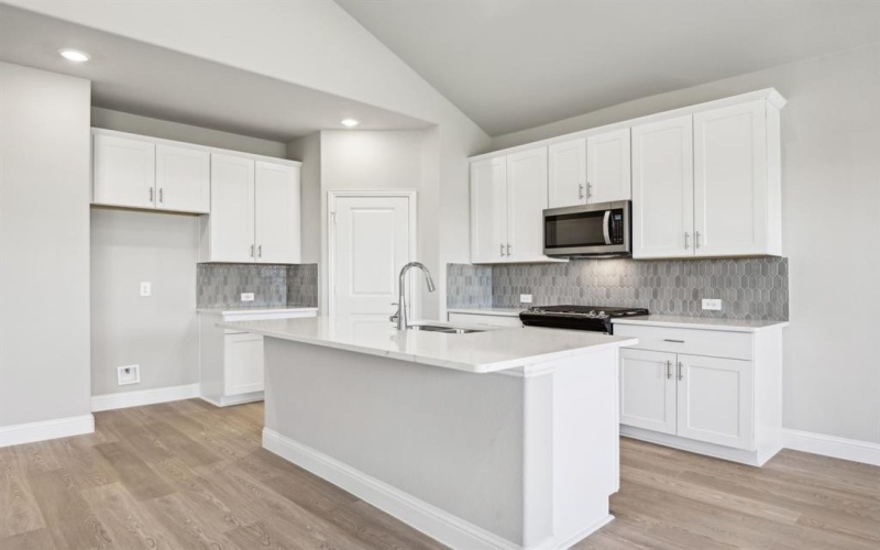 9353 Lone Maverick Drive, Fort Worth, TX 76036, 4 Bedrooms Bedrooms, ,2 BathroomsBathrooms,Residential,For Sale,9353 Lone Maverick Drive,20871180