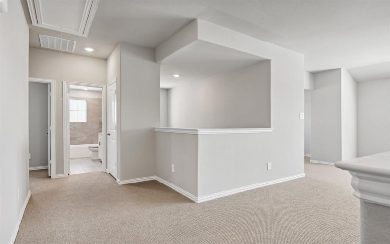 9353 Lone Maverick Drive, Fort Worth, TX 76036, 4 Bedrooms Bedrooms, ,2 BathroomsBathrooms,Residential,For Sale,9353 Lone Maverick Drive,20871180