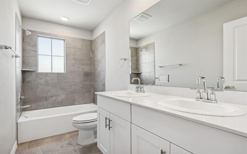 9353 Lone Maverick Drive, Fort Worth, TX 76036, 4 Bedrooms Bedrooms, ,2 BathroomsBathrooms,Residential,For Sale,9353 Lone Maverick Drive,20871180