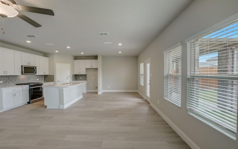 513 Ezra Lane, McKinney, TX 75069, 4 Bedrooms Bedrooms, ,2 BathroomsBathrooms,Residential,For Sale,513 Ezra Lane,20882185
