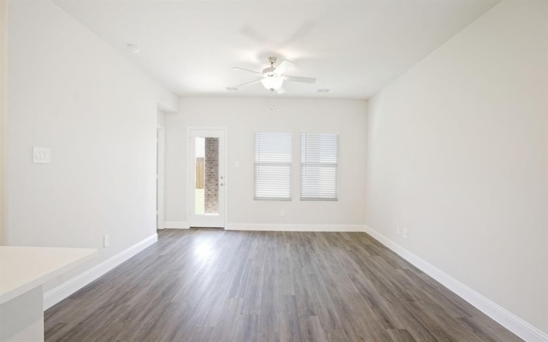 421 Ezra Lane, McKinney, TX 75069, 4 Habitaciones Habitaciones , ,2 BañosBaños,Residential,En Venta,421 Ezra Lane,20912621