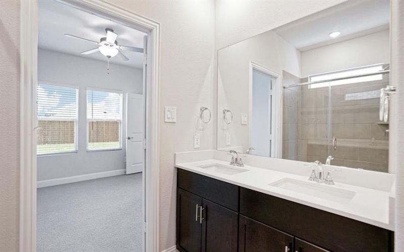 421 Ezra Lane, McKinney, TX 75069, 4 Habitaciones Habitaciones , ,2 BañosBaños,Residential,En Venta,421 Ezra Lane,20912621
